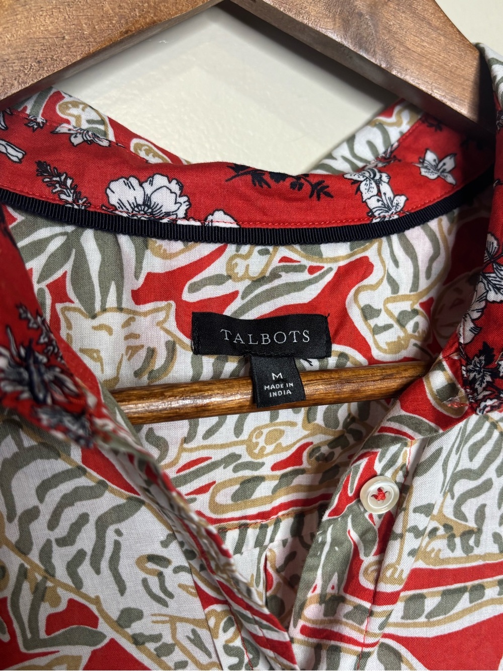 Talbots Grazing Tiger Cotton Button Front Shirt - Picture 4 of 8